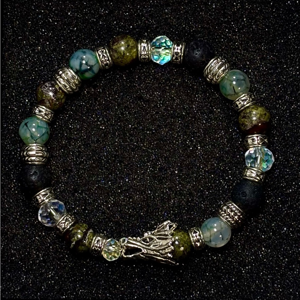 ELEGANT DRAGON GEMSTONE BRACELET with lots of shine and sparkle!✨✨✨